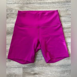 Lululemon wunder train shorts